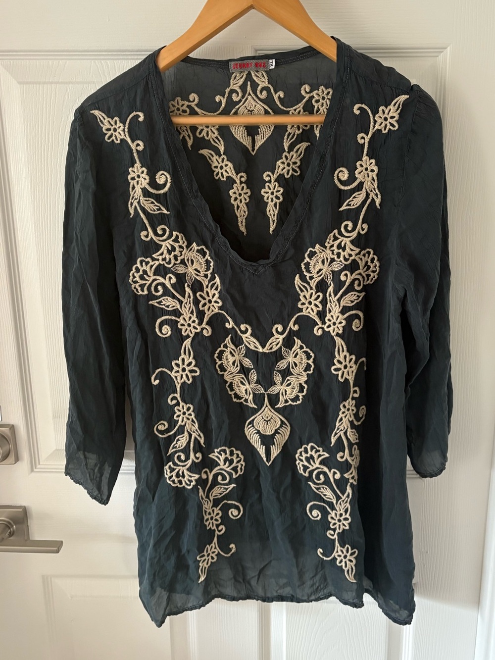 Johnny Was Boho Embroidered Tunic Blouse Black Cream Size XL - Picture 2 of 7